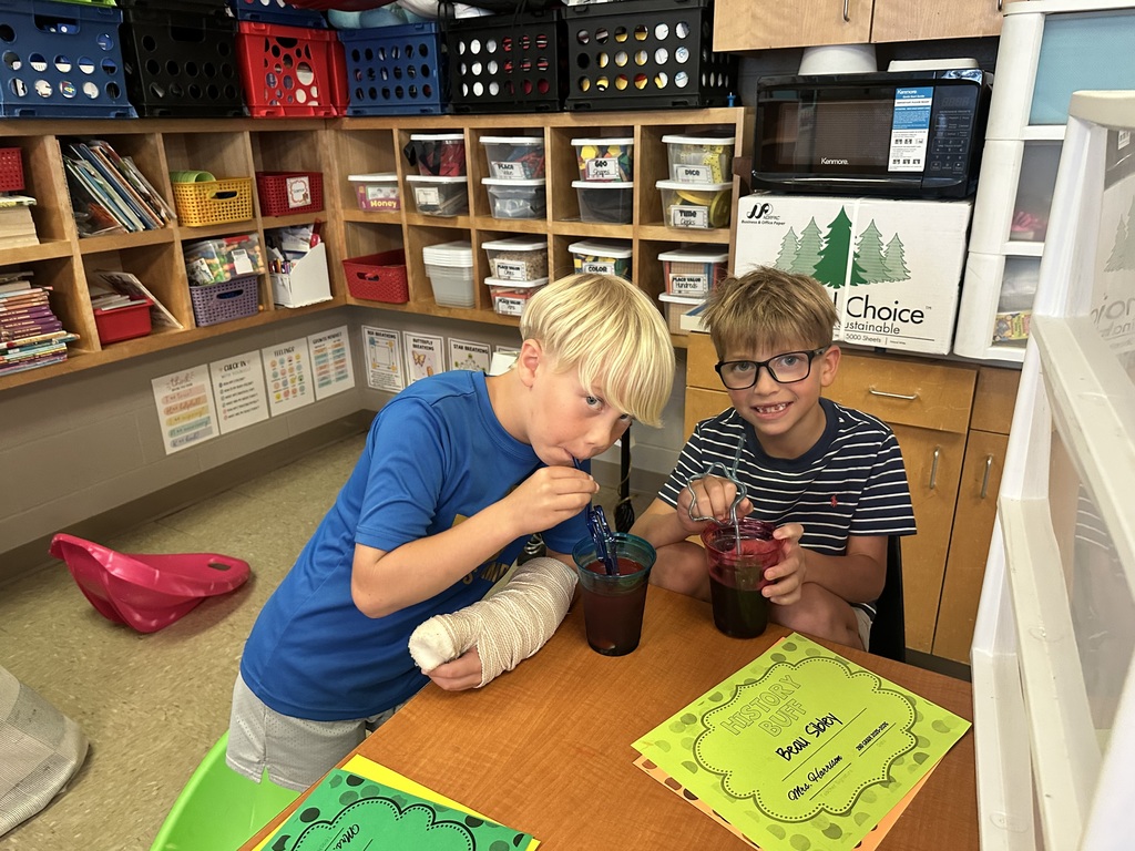 Mrs. Harrison’s💙🤍Second Grade🤍💙 crew wrapped up the year with class awards voted on by their peers and a loaded water bar celebration! 💦🥤  From funniest friend to kindest classmate, these awards were extra special because they came from each other. So proud of the friendships, memories, and growth this group shared all year long! 
