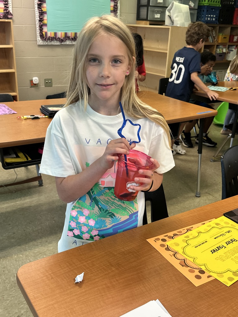 Mrs. Harrison’s💙🤍Second Grade🤍💙 crew wrapped up the year with class awards voted on by their peers and a loaded water bar celebration! 💦🥤  From funniest friend to kindest classmate, these awards were extra special because they came from each other. So proud of the friendships, memories, and growth this group shared all year long! 
