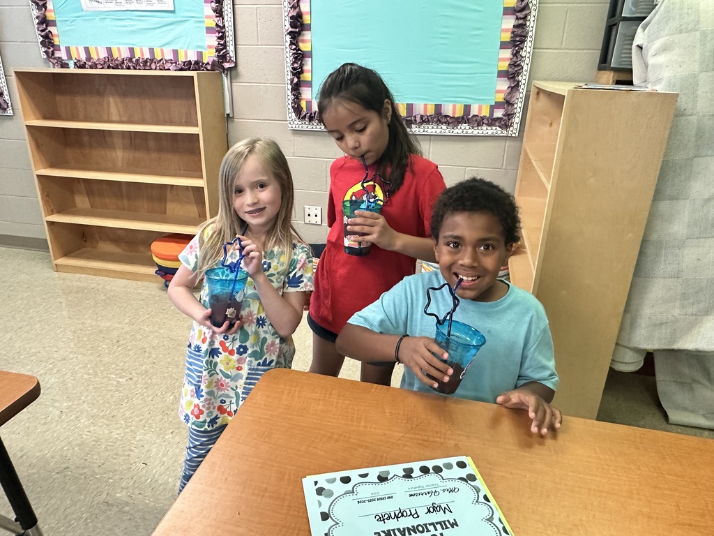 Mrs. Harrison’s💙🤍Second Grade🤍💙 crew wrapped up the year with class awards voted on by their peers and a loaded water bar celebration! 💦🥤  From funniest friend to kindest classmate, these awards were extra special because they came from each other. So proud of the friendships, memories, and growth this group shared all year long! 