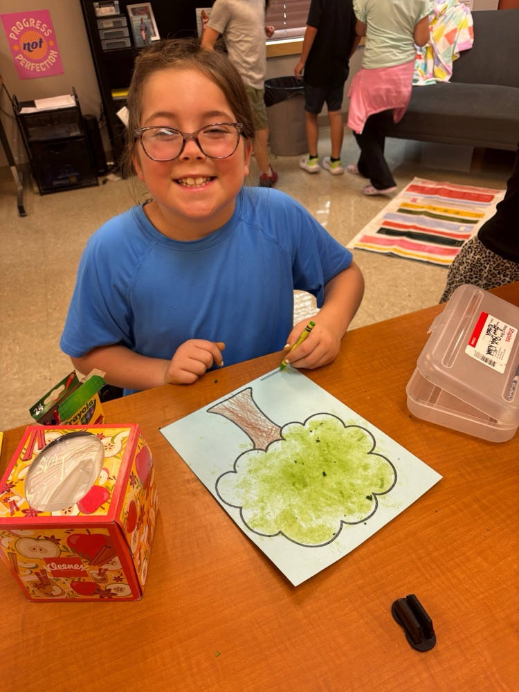 Mrs. Russell’s second graders are learning about seasonal changes and photosynthesis. They made chlorophyll paintings with spinach leaves!