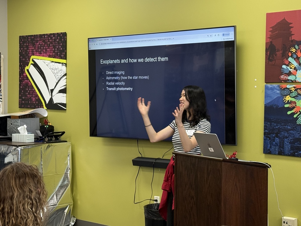 Ellie Feng speaking to students.