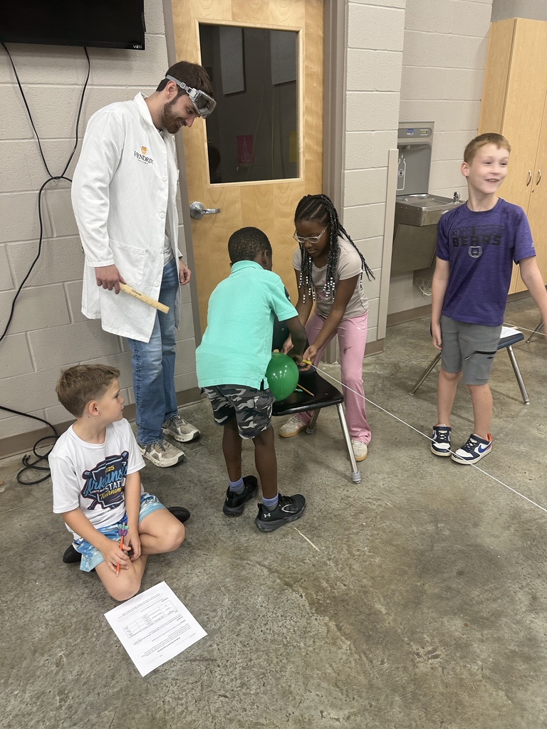 Third grade kicked off their first science experiment with our Hendrix partner, Patty G. Students tested three different-sized balloons to investigate which would travel the farthest. They made predictions, tested their ideas, and documented the results. We had a blast putting our scientific thinking into action! 🎈📏