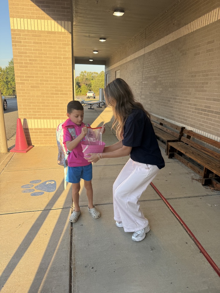 Our students showed up and showed out bringing their change this morning!!! Way to go WCE!!!🩷