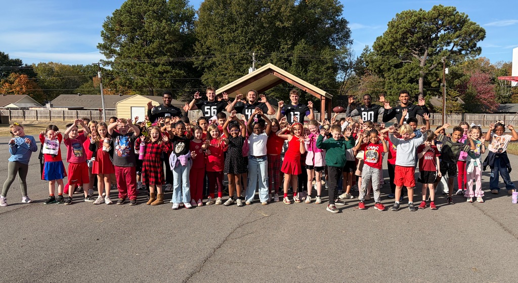 2nd grade extra recess with uca football team