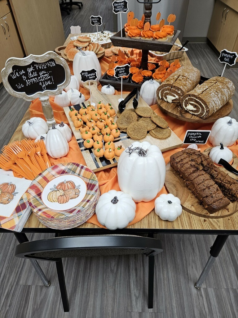 PTO treats CSMS to pumpkin deliciousness. 