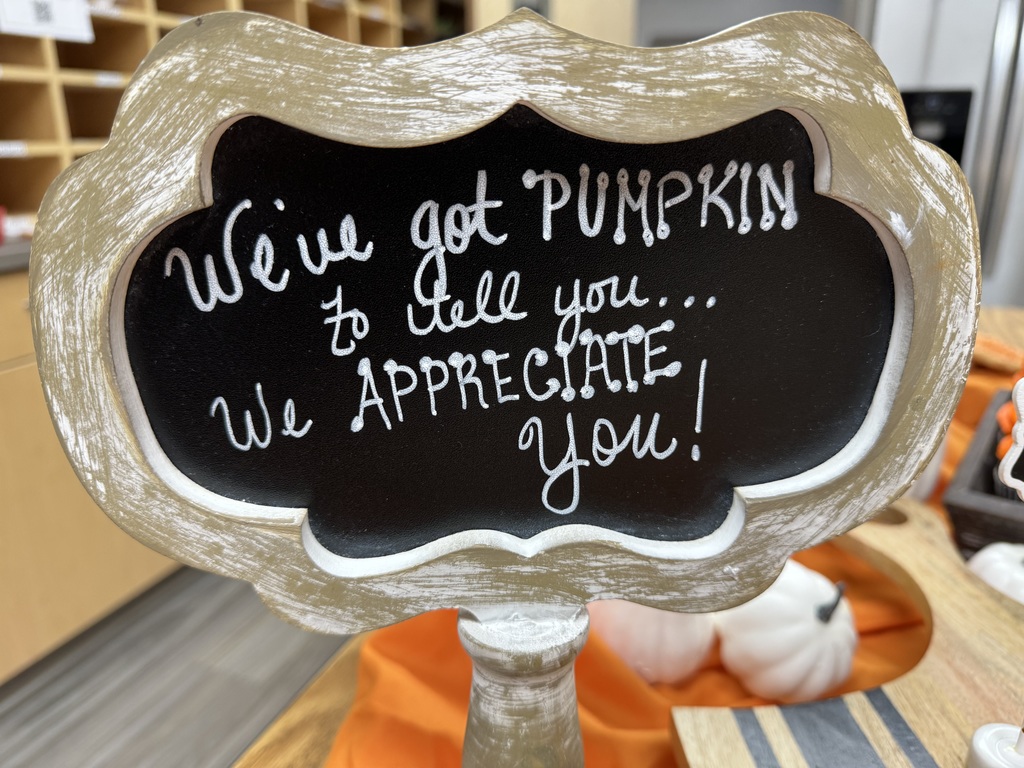 PTO treats CSMS to pumpkin deliciousness. 