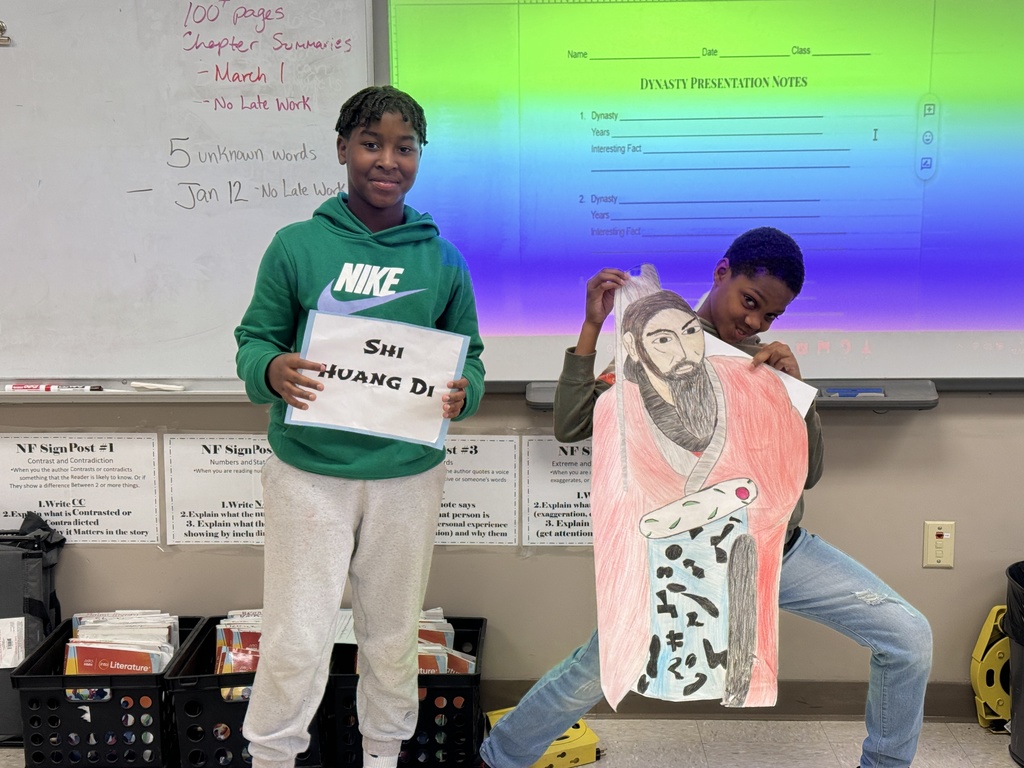 6th graders studying Ancient Chinese Dynasties