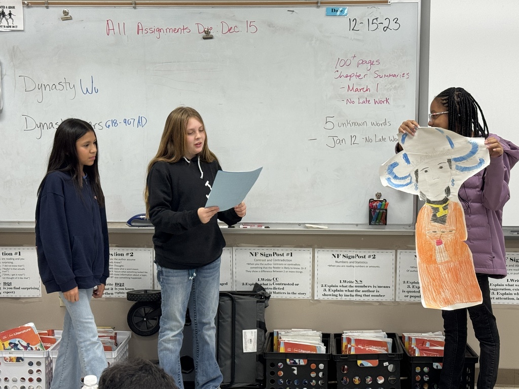 6th graders studying Ancient Chinese Dynasties