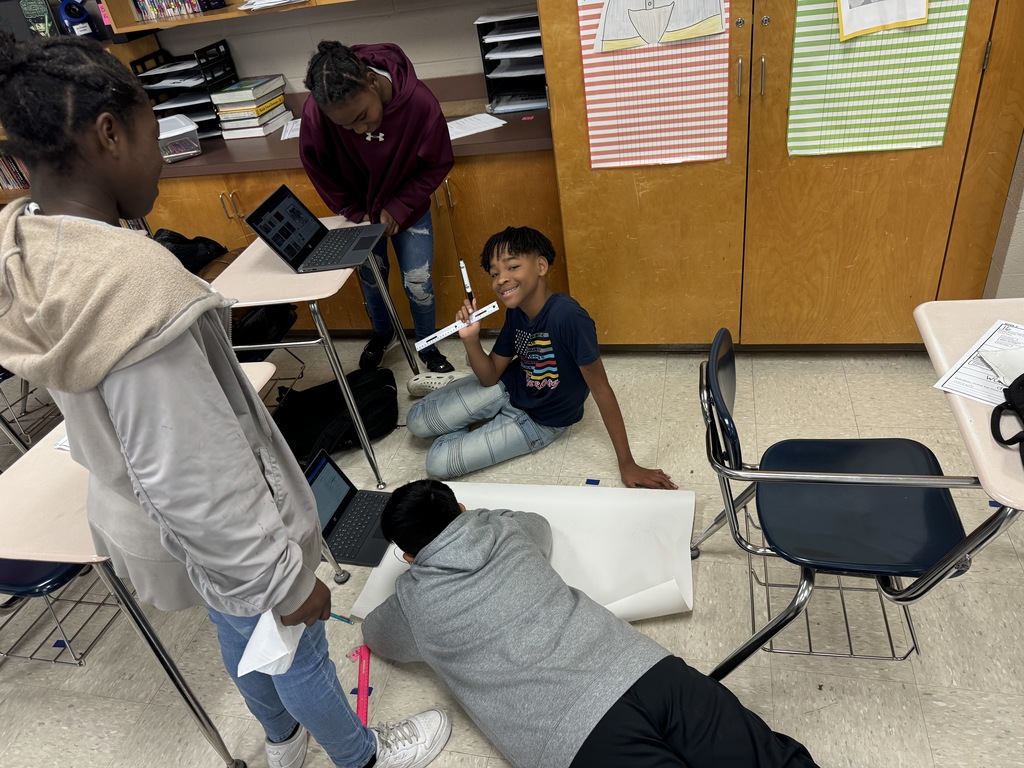 6th graders studying Ancient Chinese Dynasties
