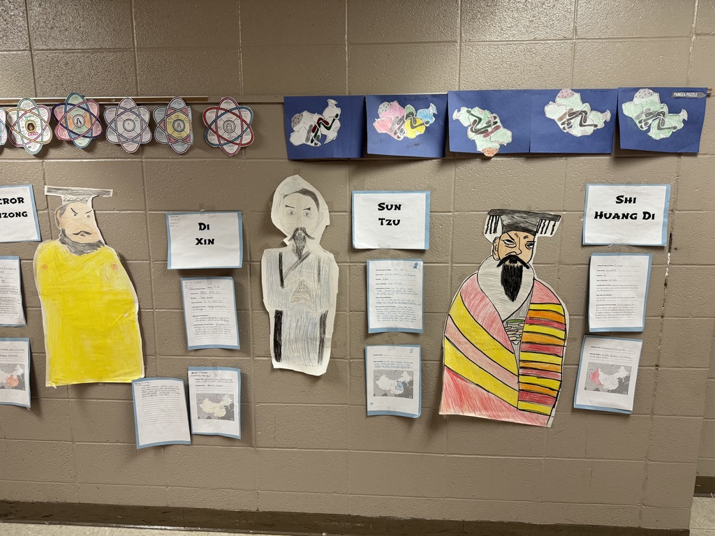 6th graders studying Ancient Chinese Dynasties