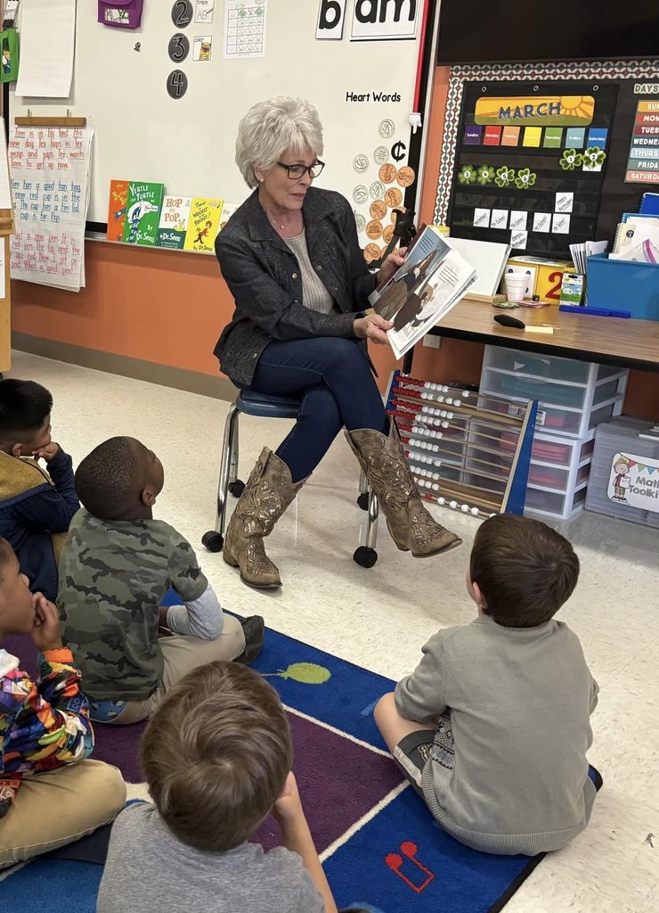Read Across America Week Leaders reading to students