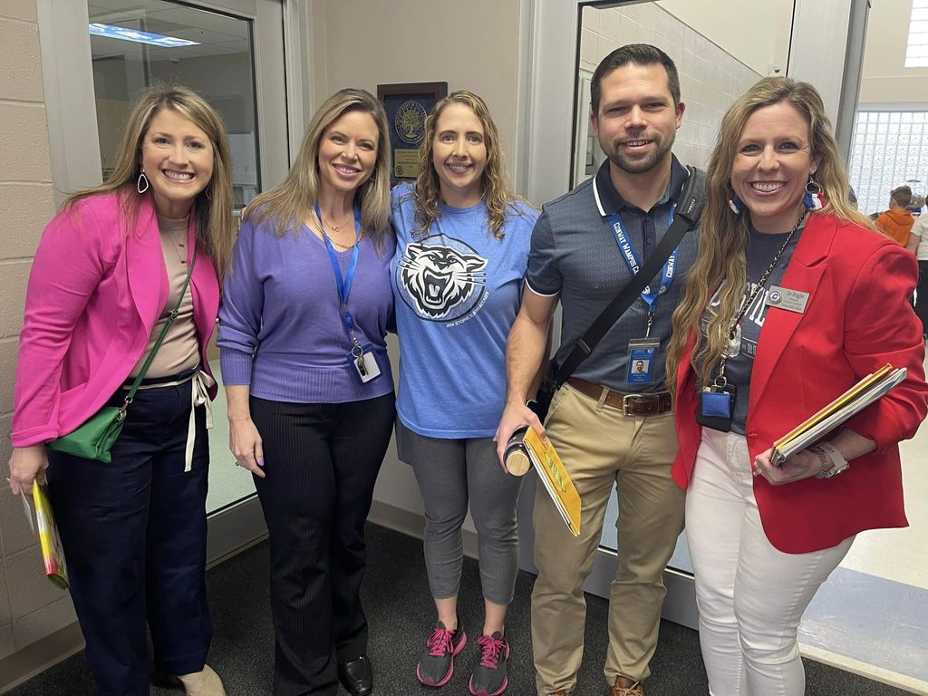 Read Across America Week Leaders reading to students