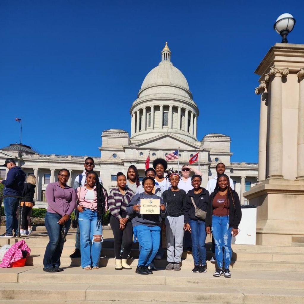Students gathered in front of the Capitol building.