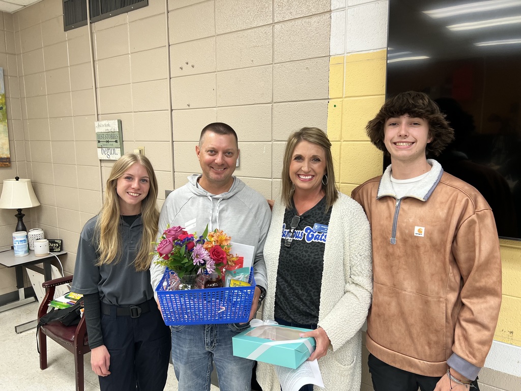 🏆🍎 Celebrating Secondary School Champions! 🌟📚 Congratulations to our Junior High and High School Teachers of the Year - true education champions! 