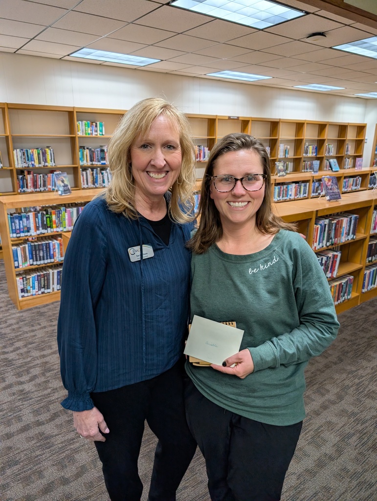 Sue Erickson and Arielle Hilgart