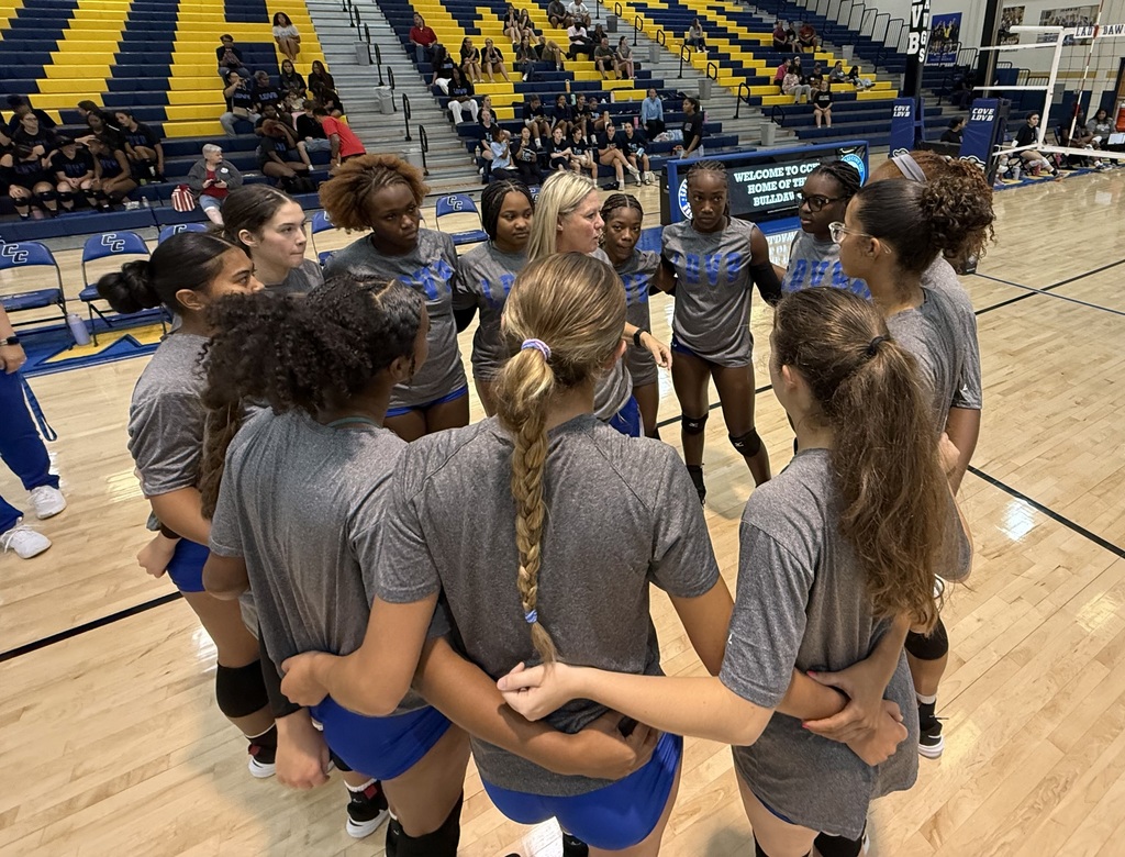 volleyball huddle
