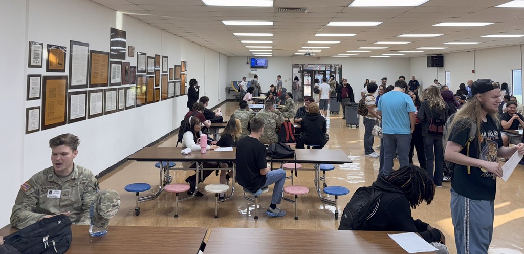 Students in cafeteria on first day of school