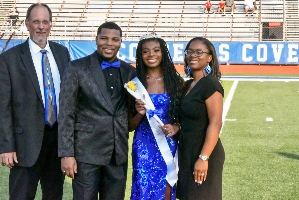 Alyssa Collier and famly