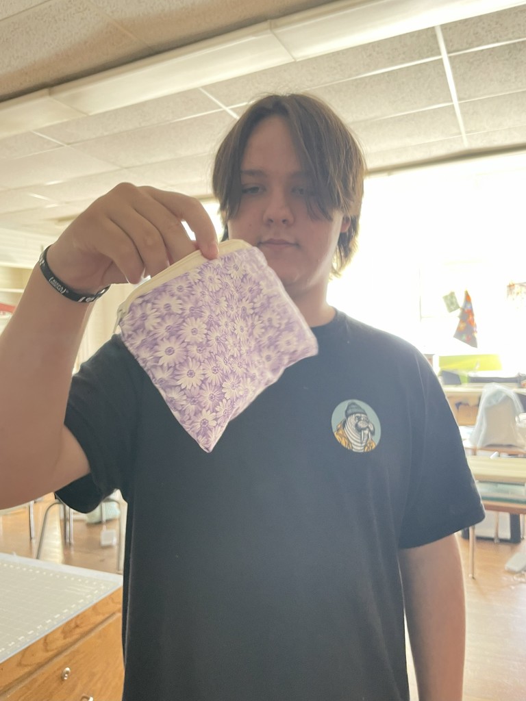 Student showing project