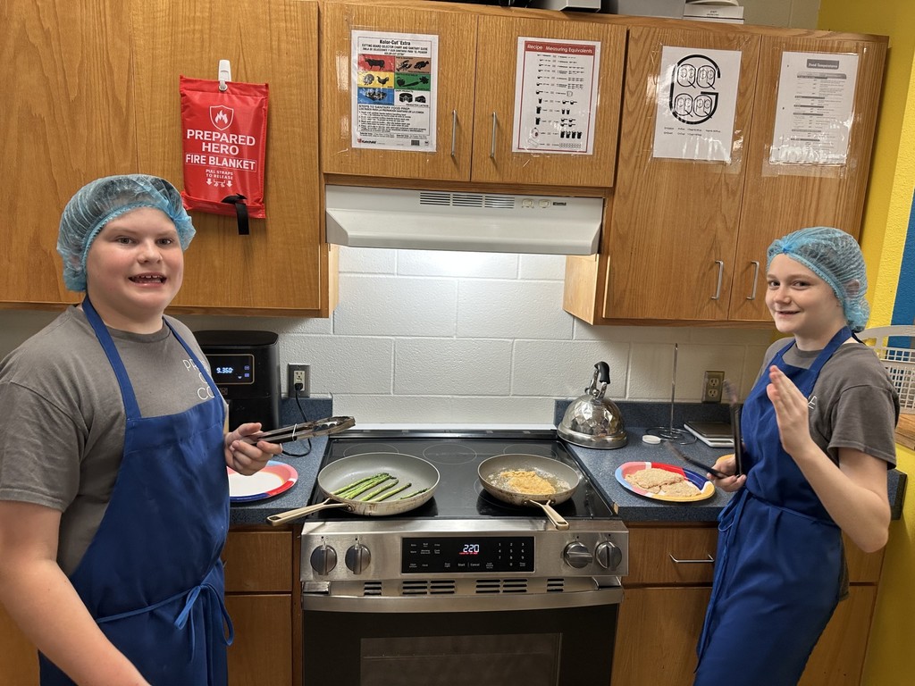 Students in culinary class.