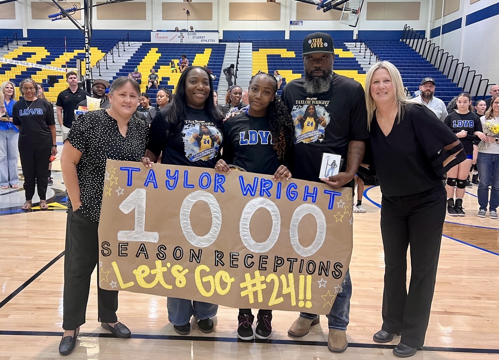 taylor wright 100 season receptions lets go #24