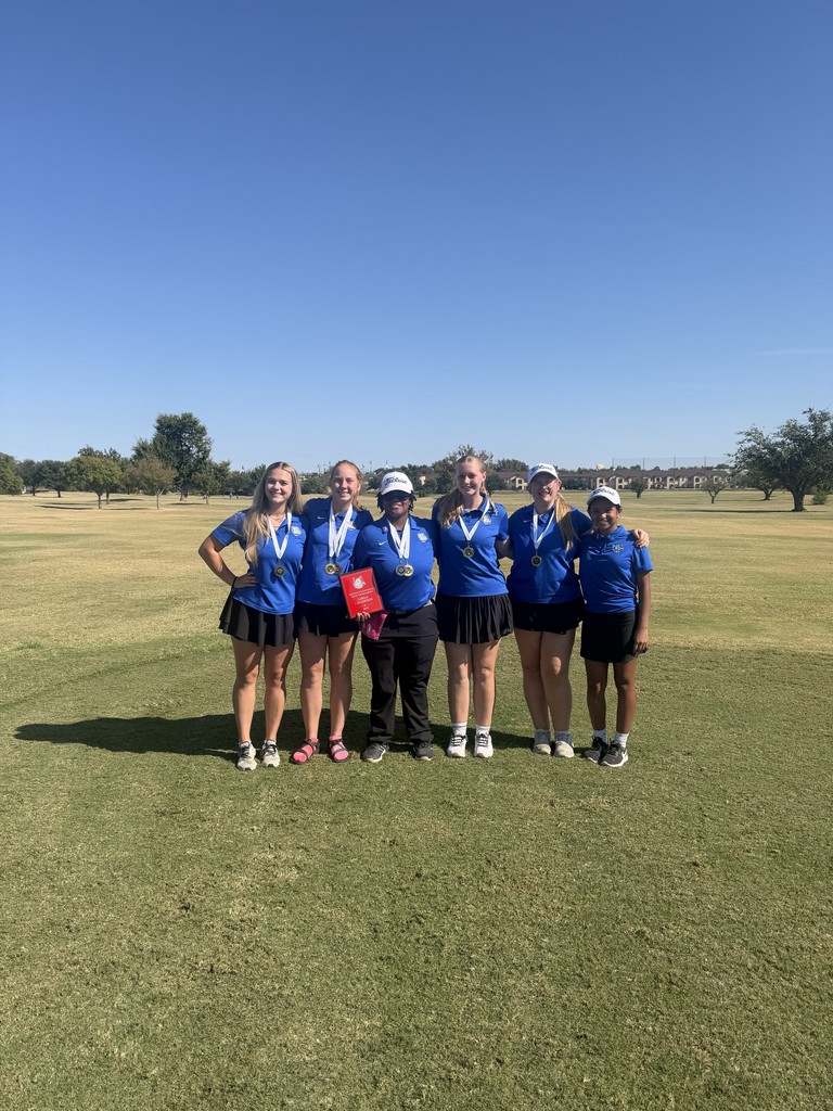 golf team and plaque