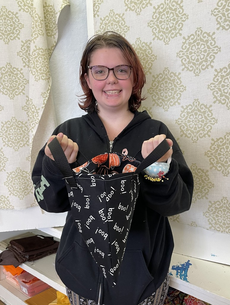 Picture of Avery with her project