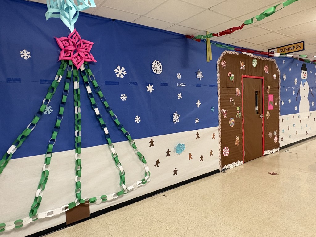 Copperas Cove High School hallways decorated for Christimas.