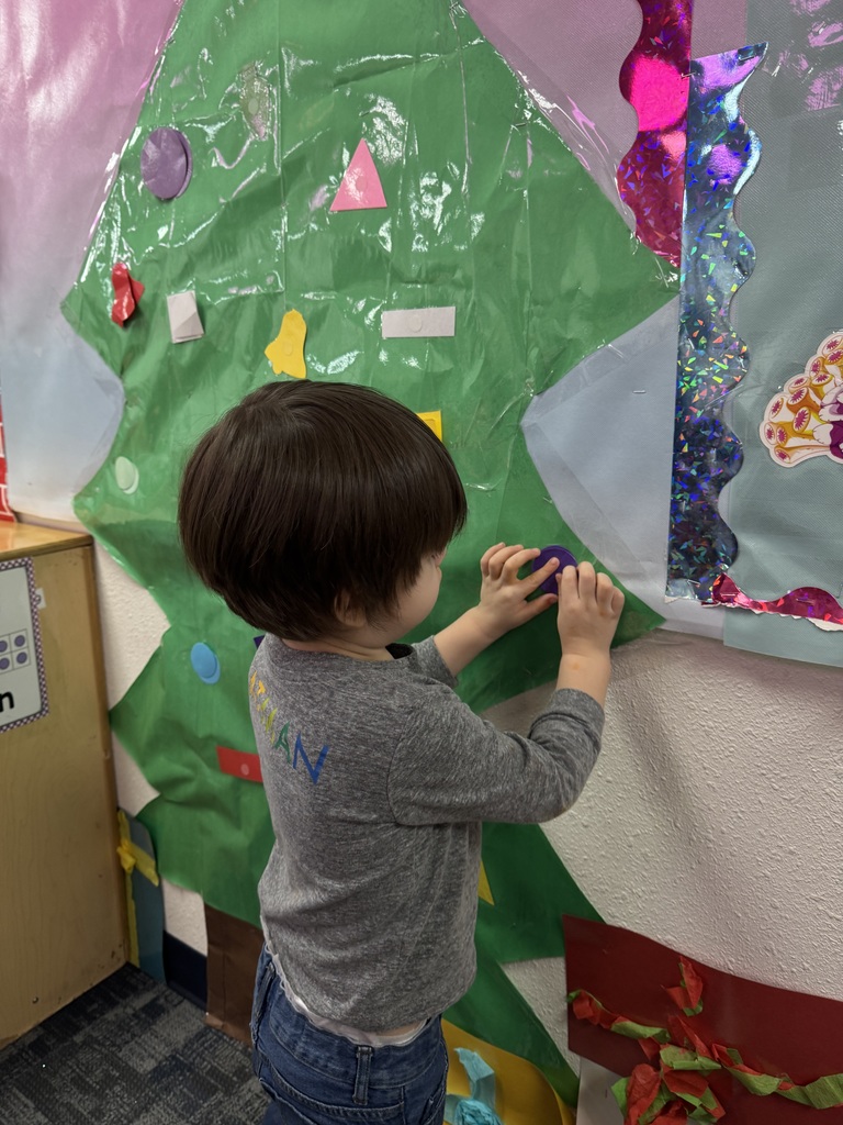 Mrs. Anderson's class matching shapes