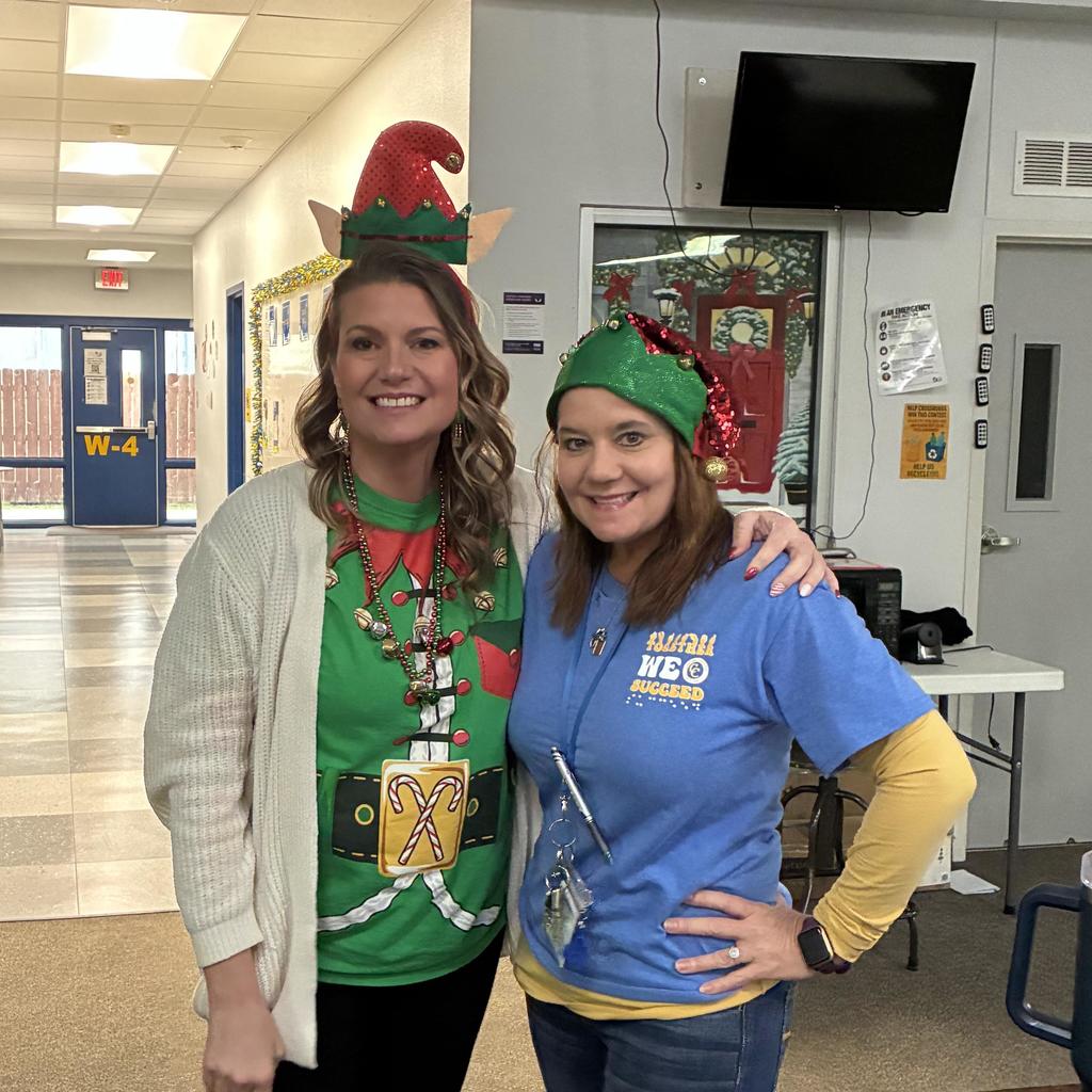 Crossroads student and staff elves