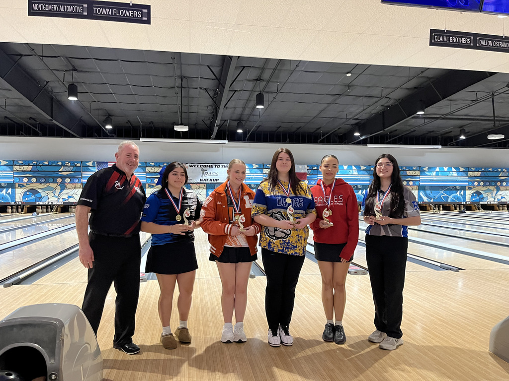 Copperas Cove students at the bowling alley