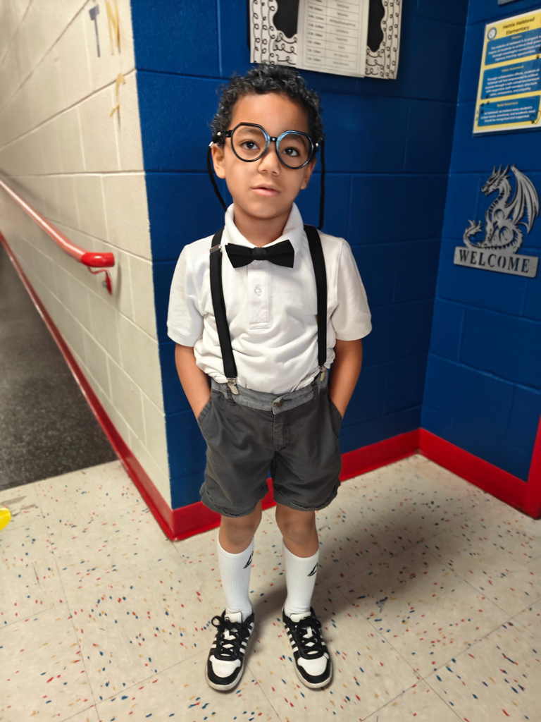 student dressed as a 100 year old