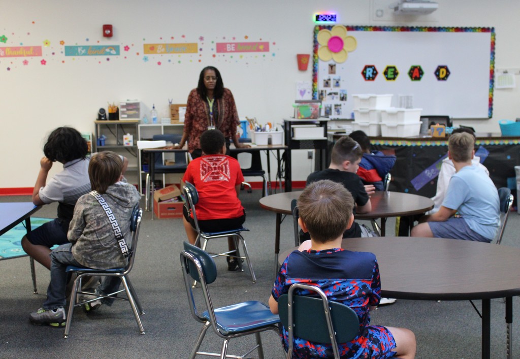 MFLC speaks to 5th grade class