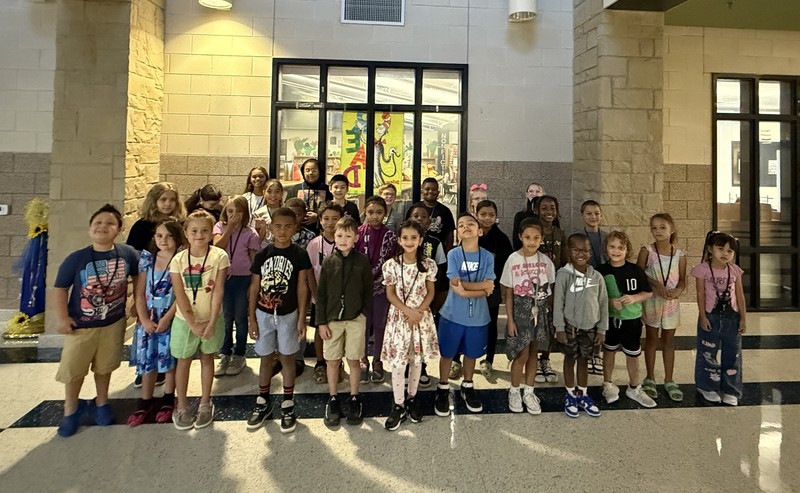 House Creek Heroes group picture of students.