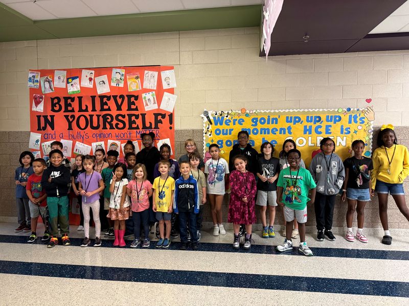 House Creek Heroes group photo of the students..
