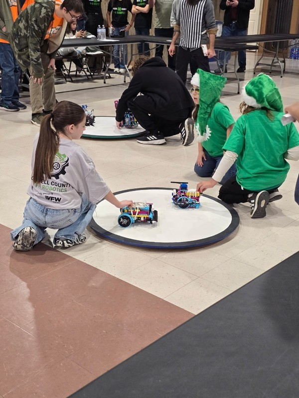 thwo students ready to start a match.