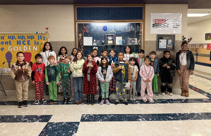 Group photo of the 12/19/25 House Creek Heroes.