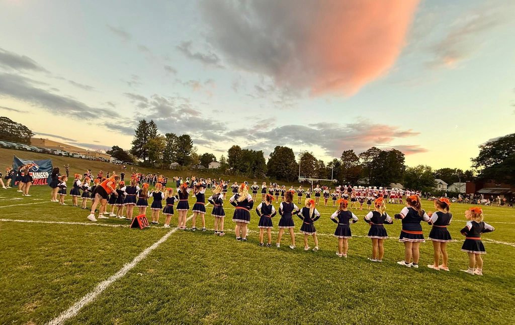 Homecoming football 4