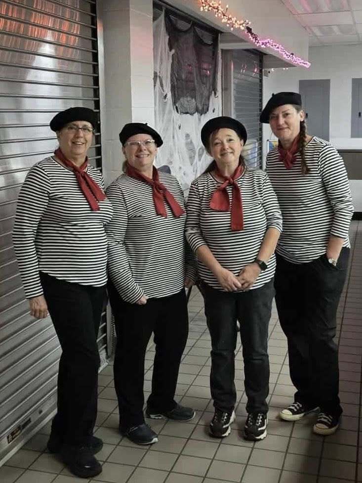 International Cafeteria 2