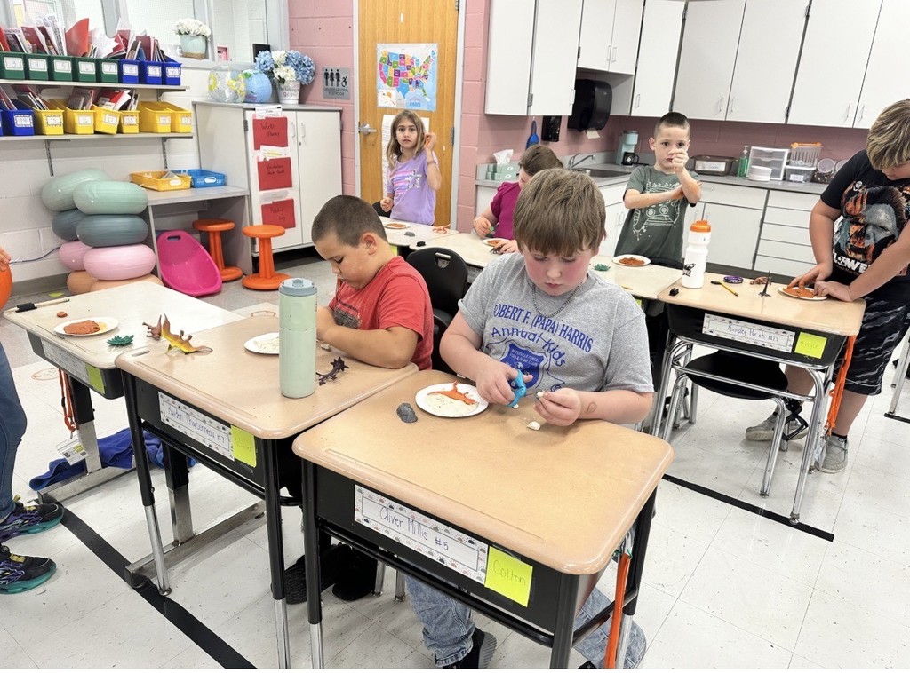 Students making trace fossils 1