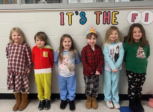 Holiday Spirit Week 7