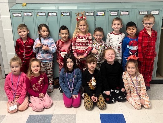 Holiday Spirit Week 8