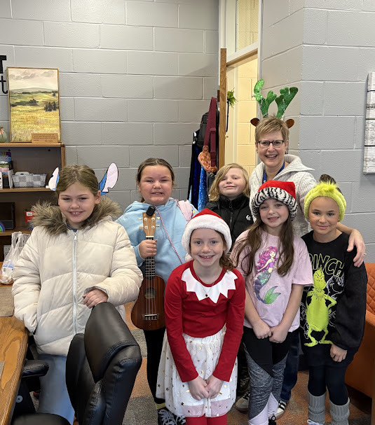 Holiday Spirit Week 3