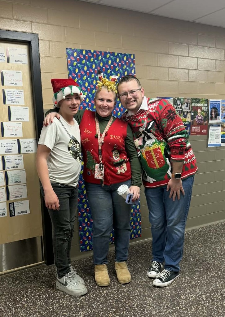 Holiday Spirit Week 70
