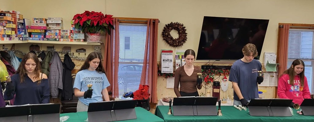 CHS Handbell Ensemble visits the Senior Center 4