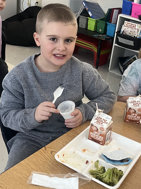 CES PBIS winners - Lunch with the principals