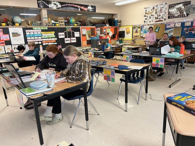 Sixth grade Socratic seminar in grade 6