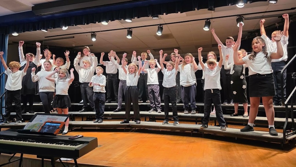 CES Spring Concert 8