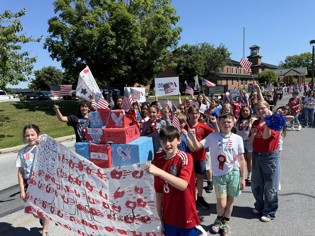 Fifth grade students on the parade route