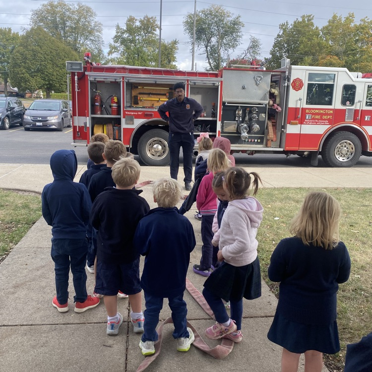 Mrs. Hoeniges’s class had an awesome visit from the Bloomington Fire Department today! The kids loved learning about fire safety, seeing the inside of a fire engine and meeting BFD Firefighters!